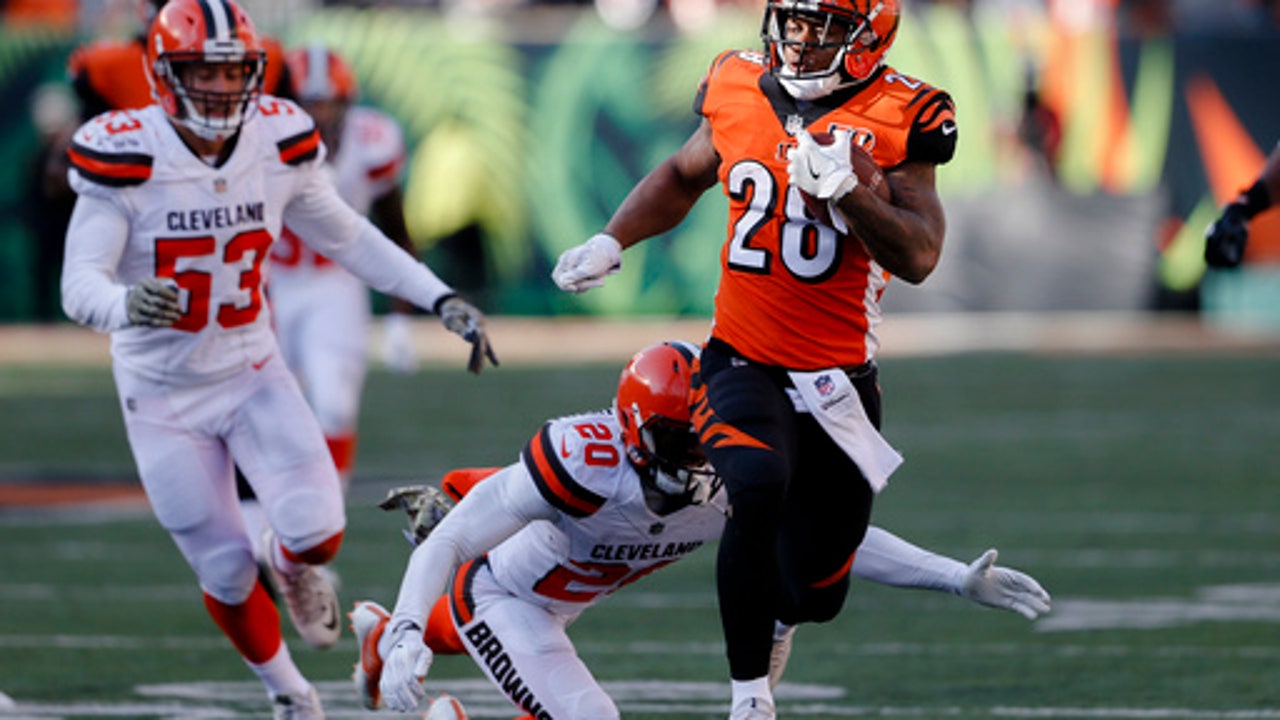 Mixon finally hits triple-digits, Bengals get run game going